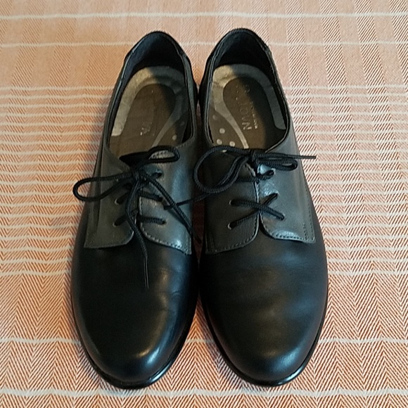 naot women's oxfords